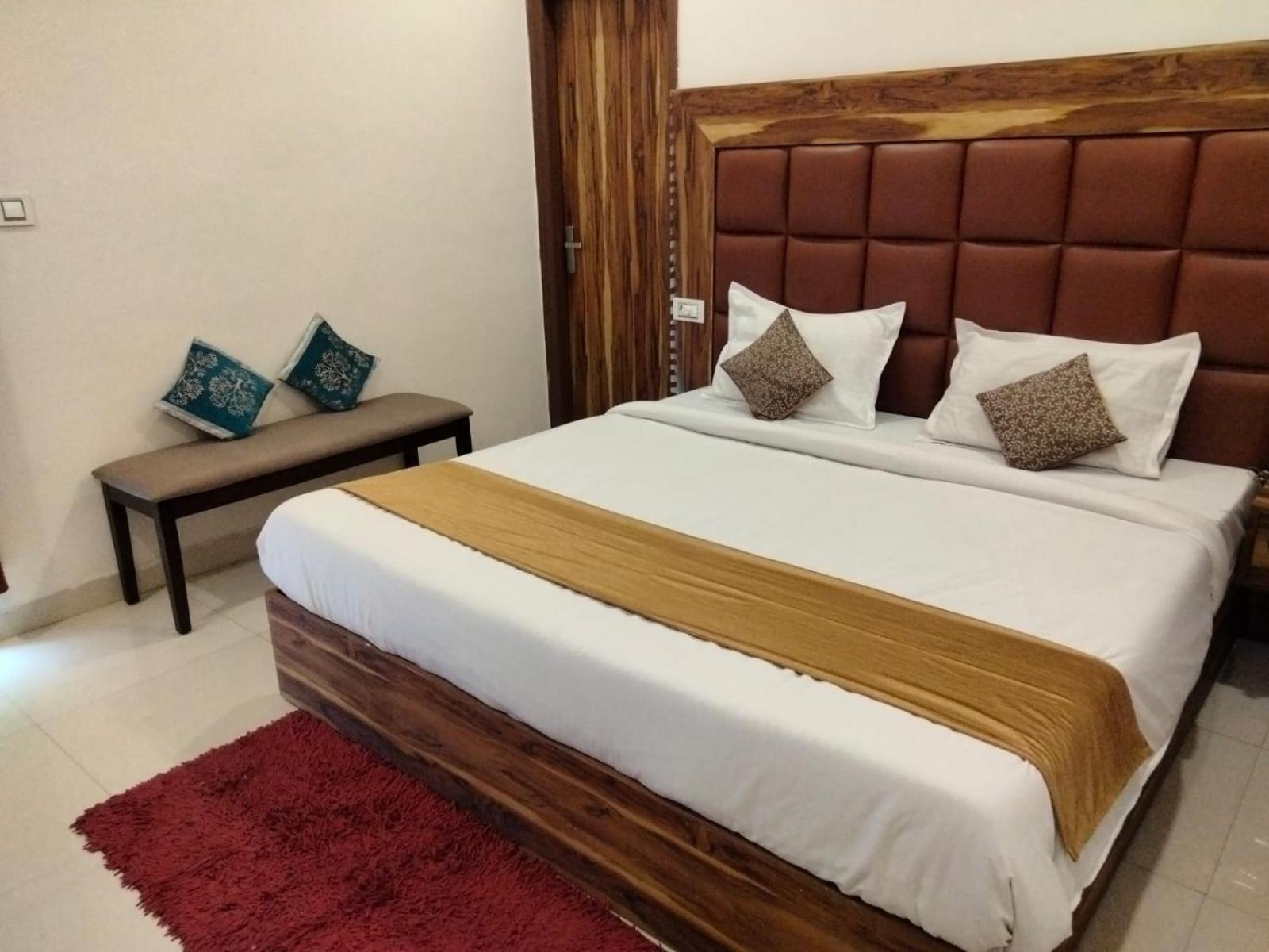 Hotel D Plaza Zirakpur Buitenkant foto