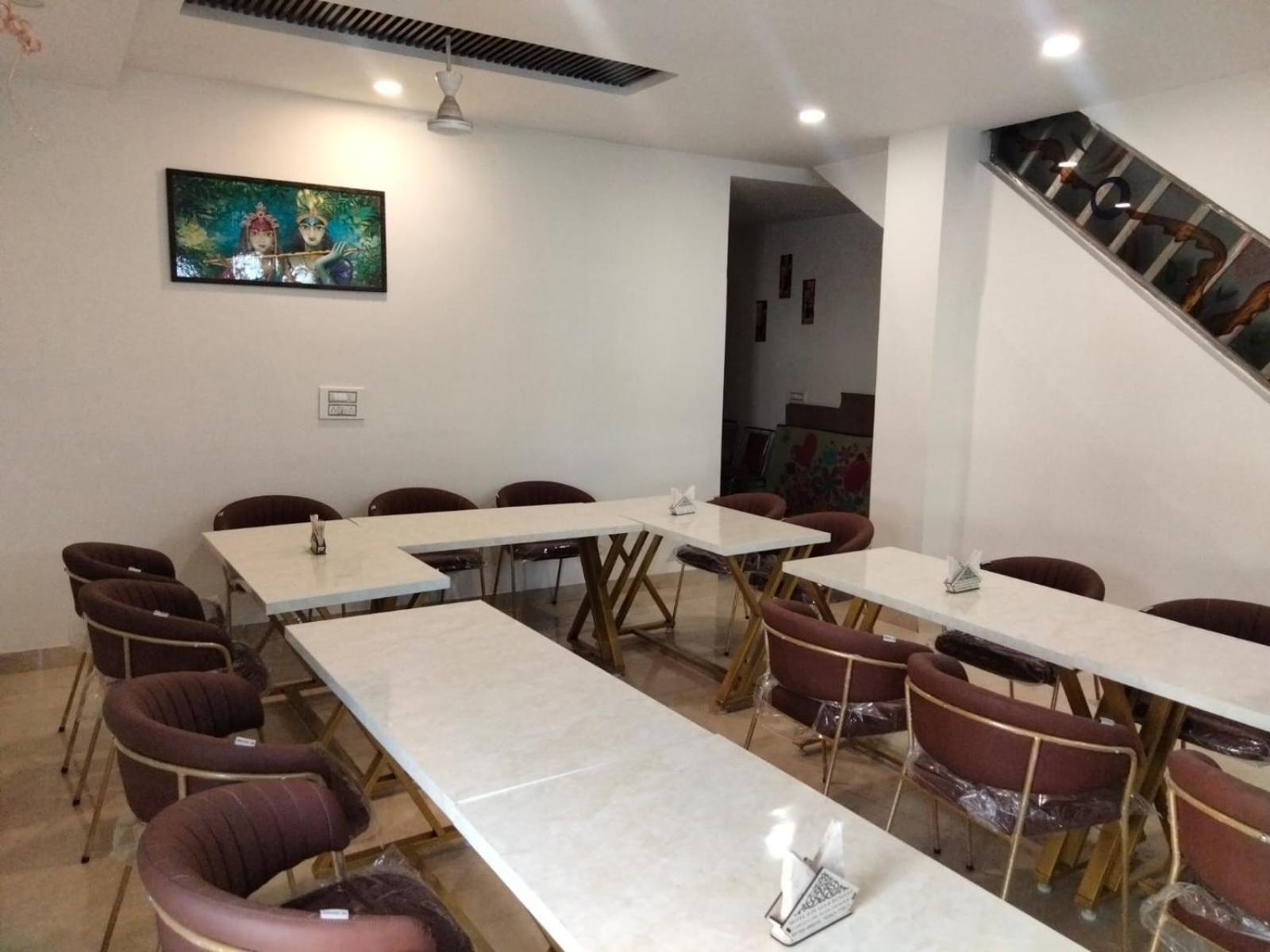 Hotel D Plaza Zirakpur Buitenkant foto