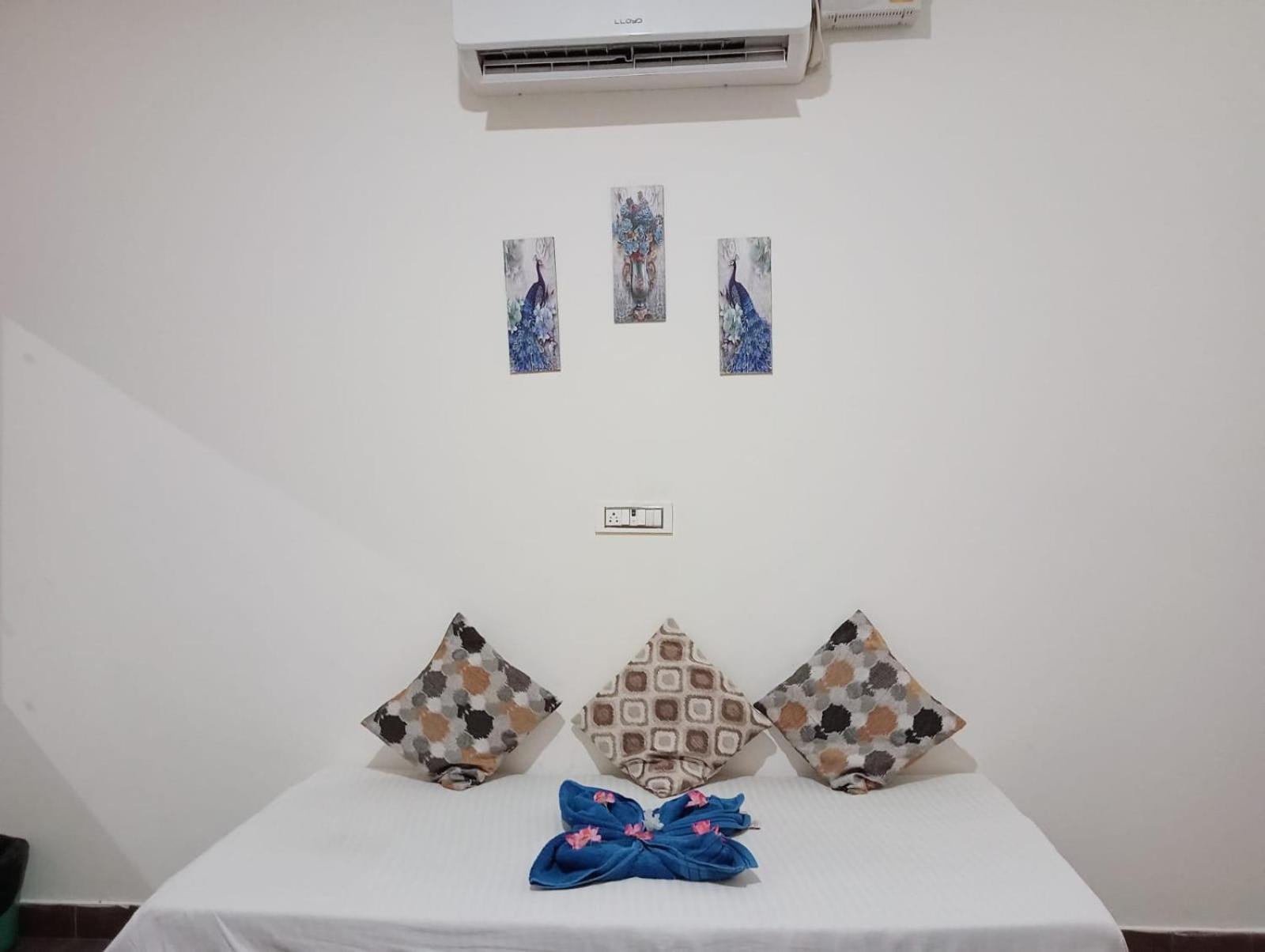 Hotel D Plaza Zirakpur Buitenkant foto