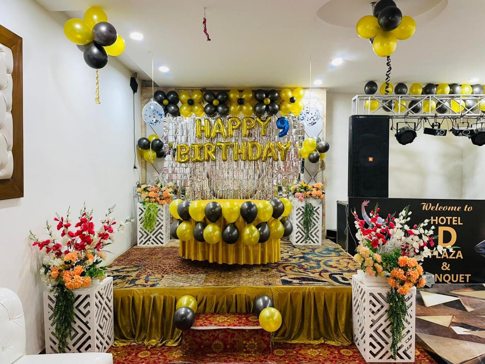 Hotel D Plaza Zirakpur Buitenkant foto