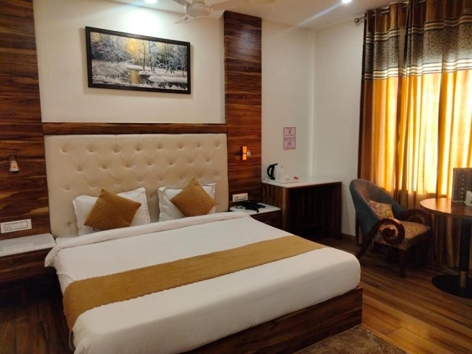 Hotel D Plaza Zirakpur Buitenkant foto