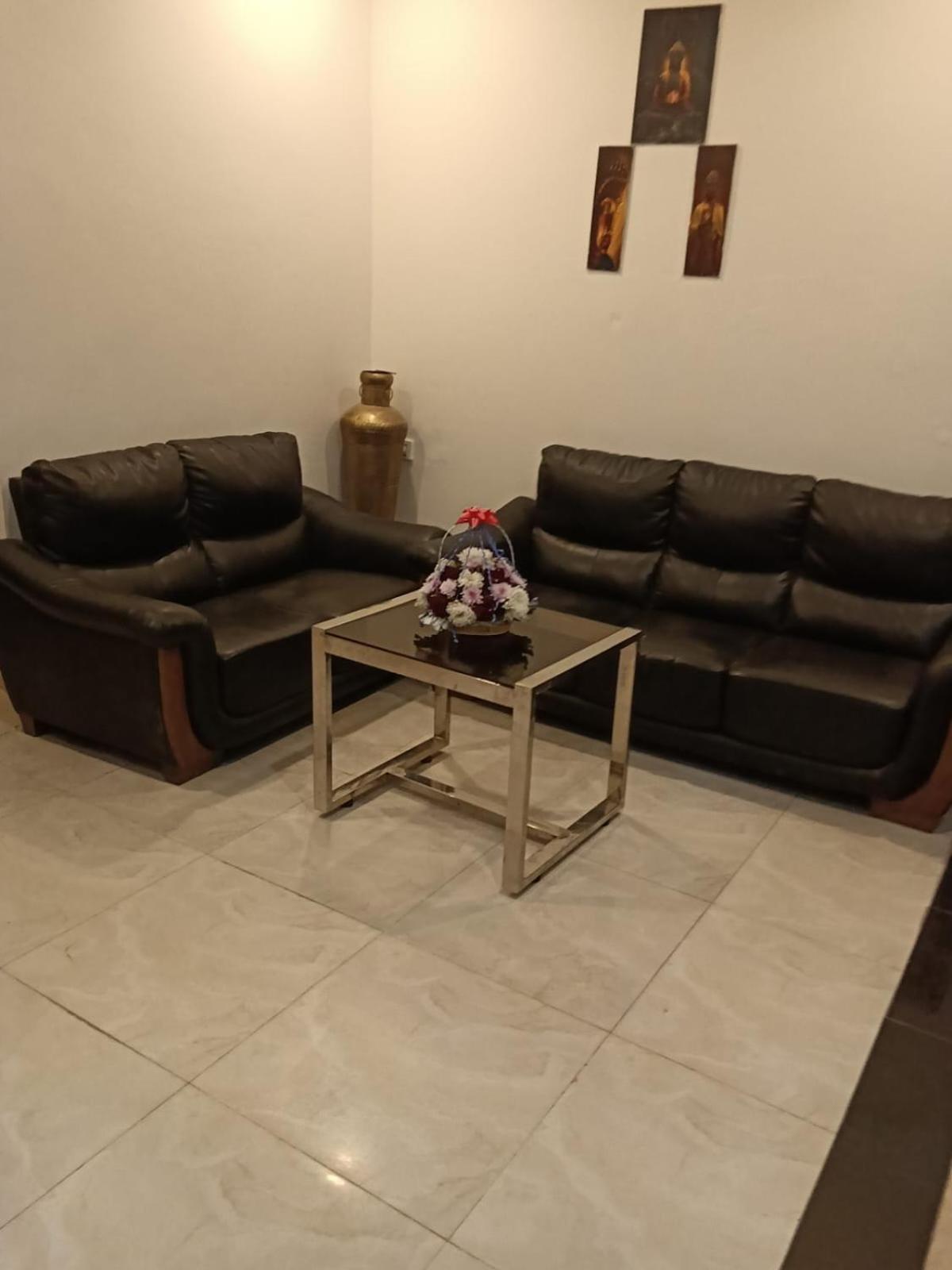 Hotel D Plaza Zirakpur Buitenkant foto